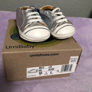 Umi baby shoes
